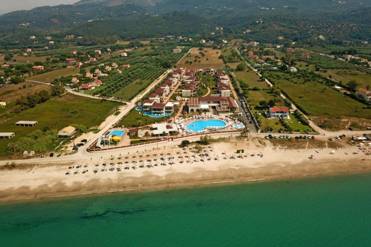 Almyros Beach Resort & Spa
