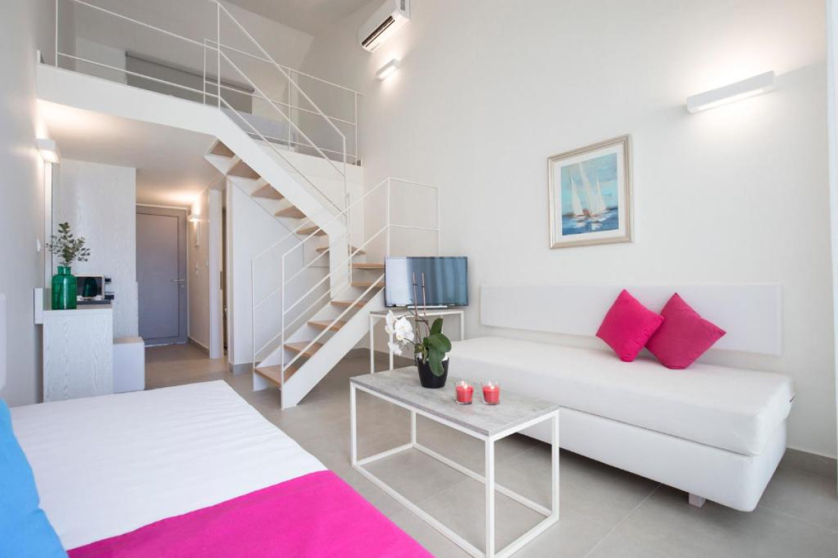 Aloe Boutique  & Suites (Adults only 16+)