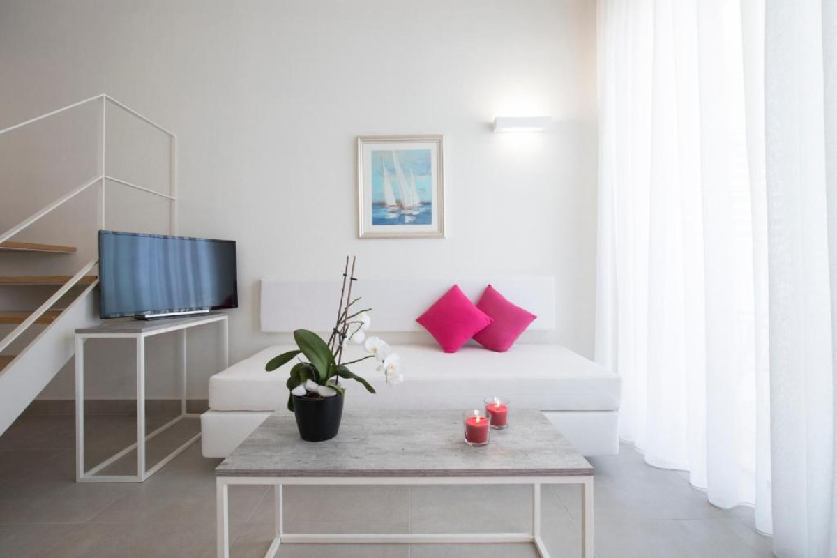 Aloe Boutique  & Suites (Adults only 16+)