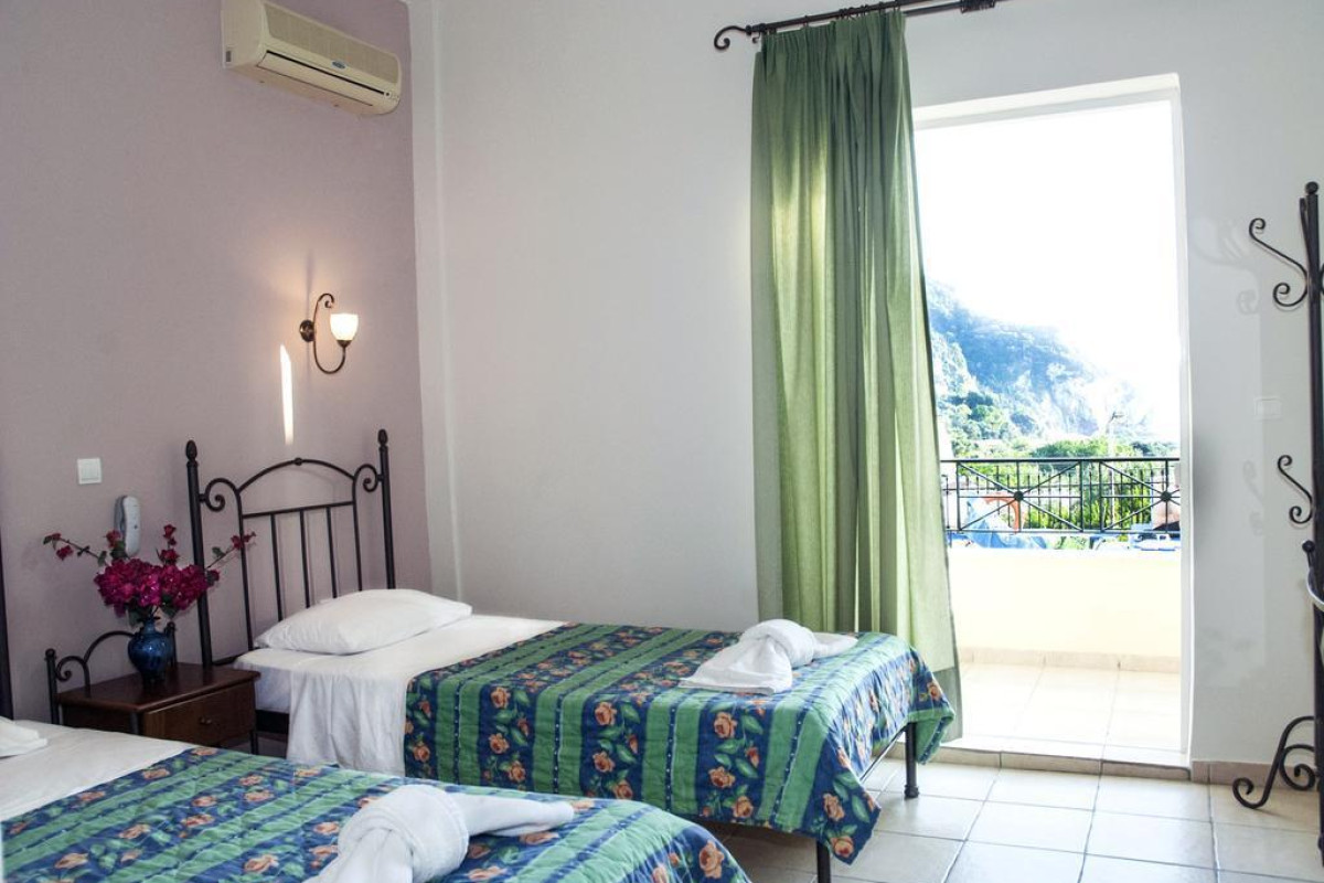 Alonakia Hotel
