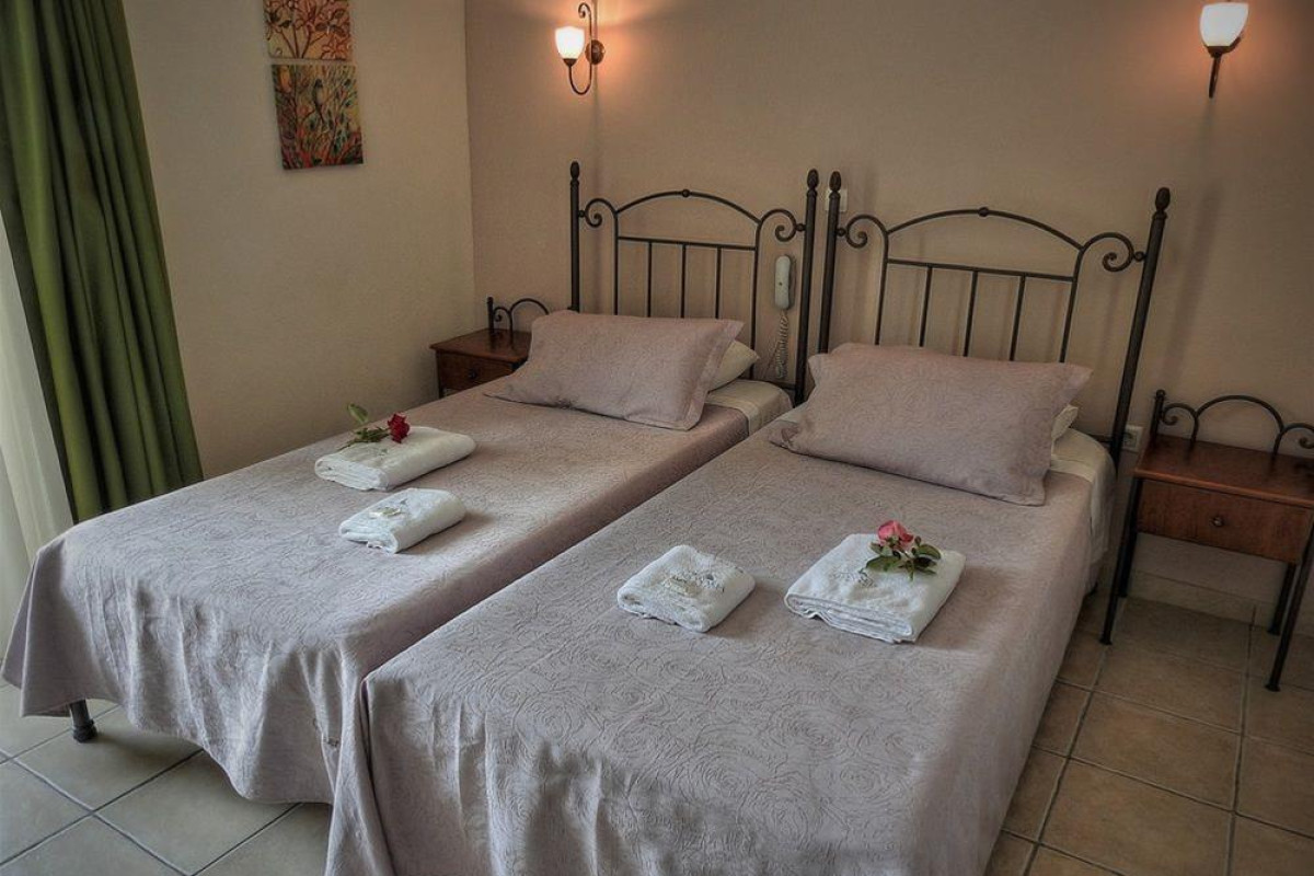 Alonakia Hotel