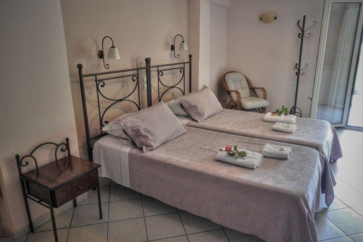 Alonakia Hotel