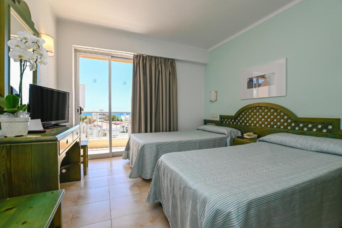O7 Alondra Hotel