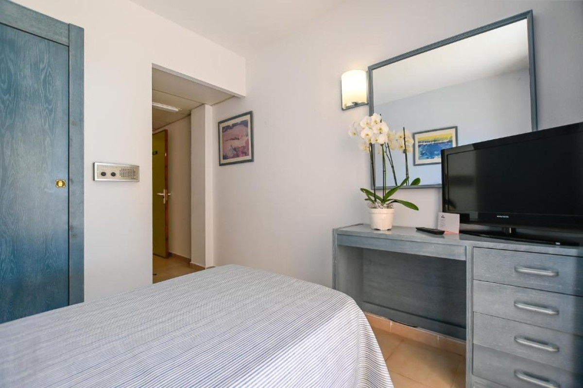 O7 Alondra Hotel