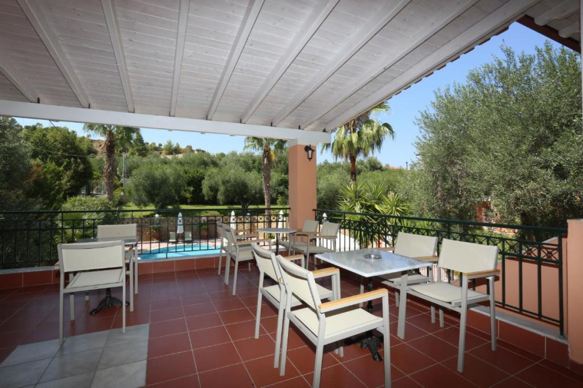 Aloni Hotel Studios