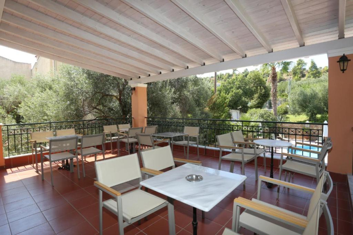 Aloni Hotel Studios