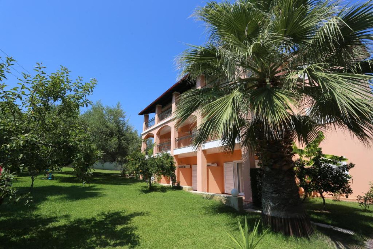 Aloni Hotel Studios