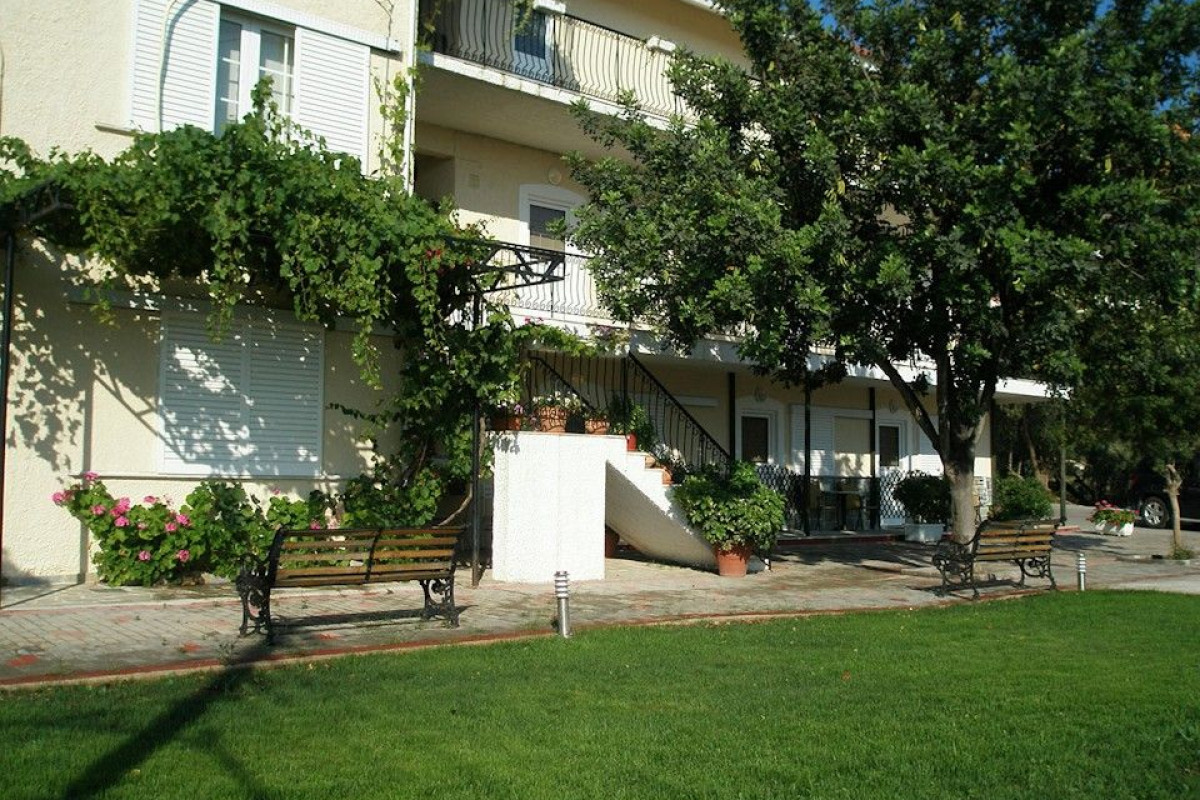 Alonia Studios Tolo