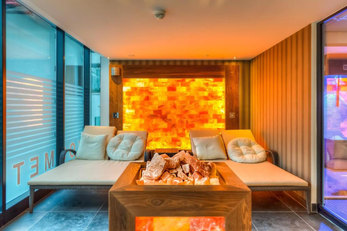 Alpenhotel Fall in Love