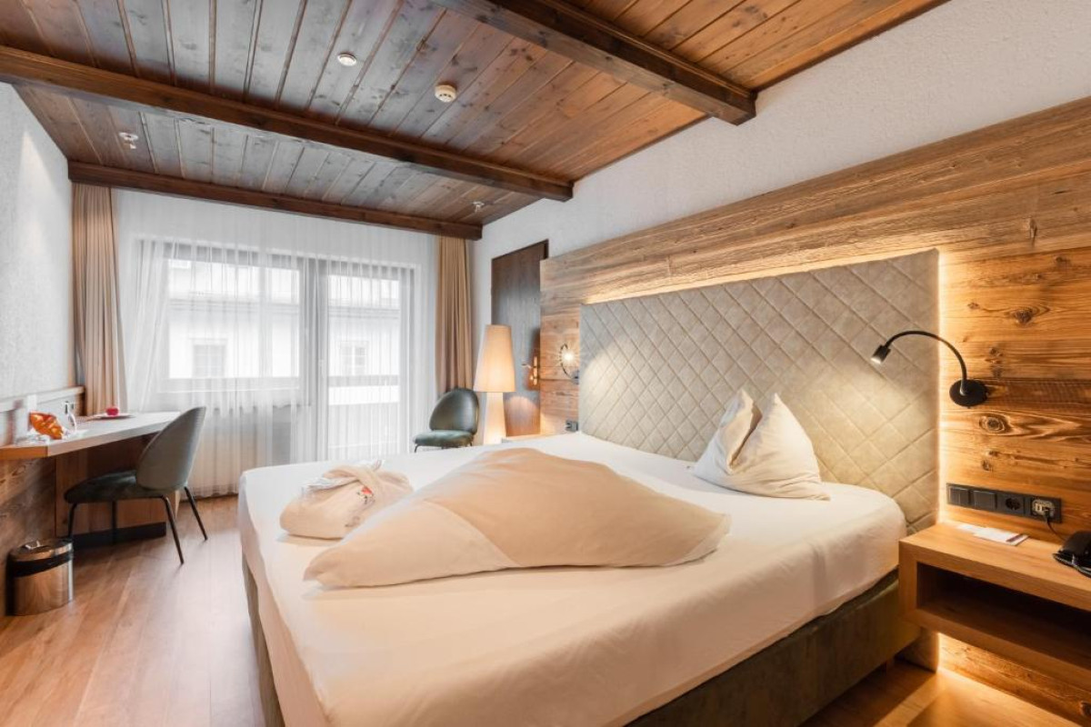 Alpenhotel Fall in Love