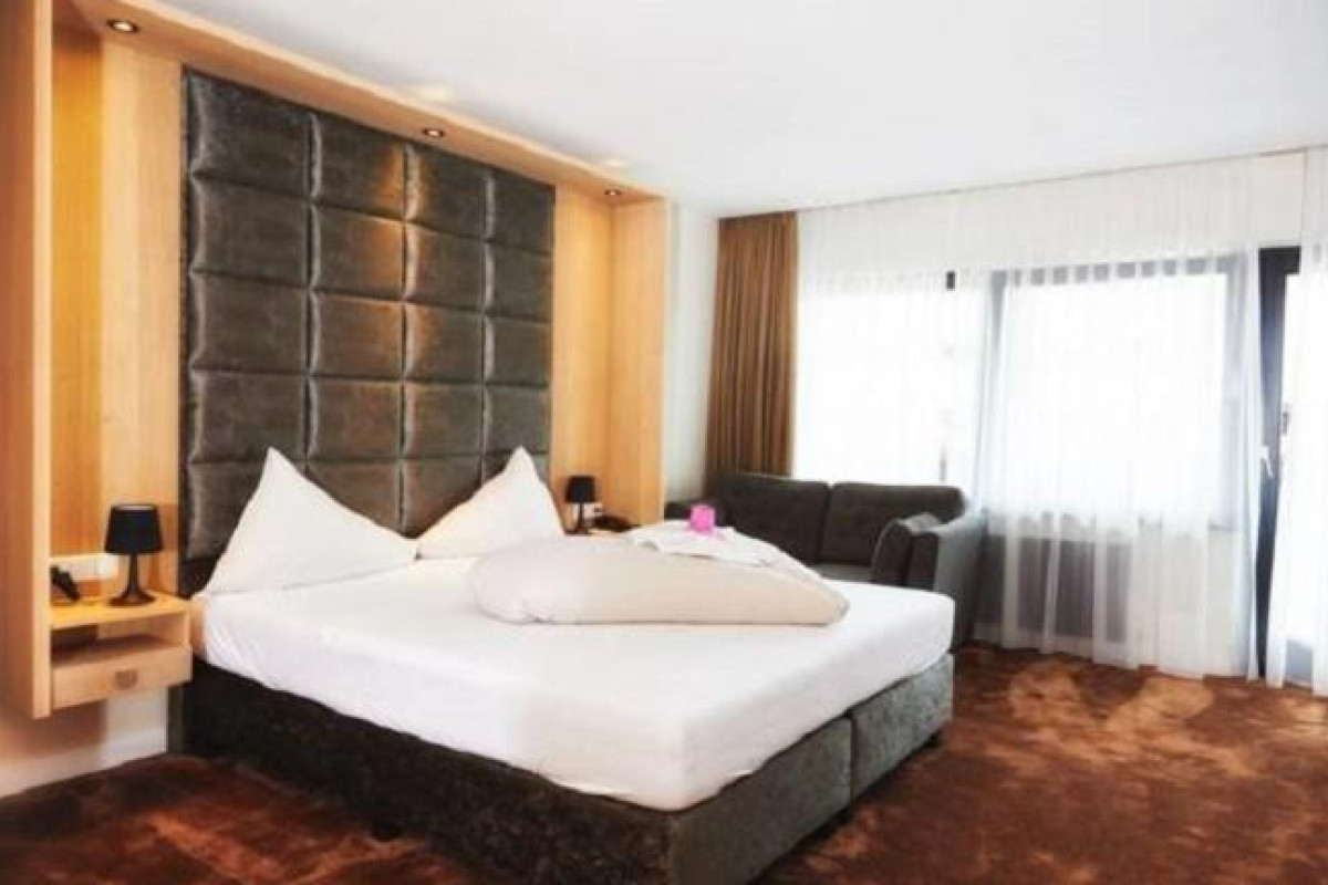 Alpenhotel Fall in Love