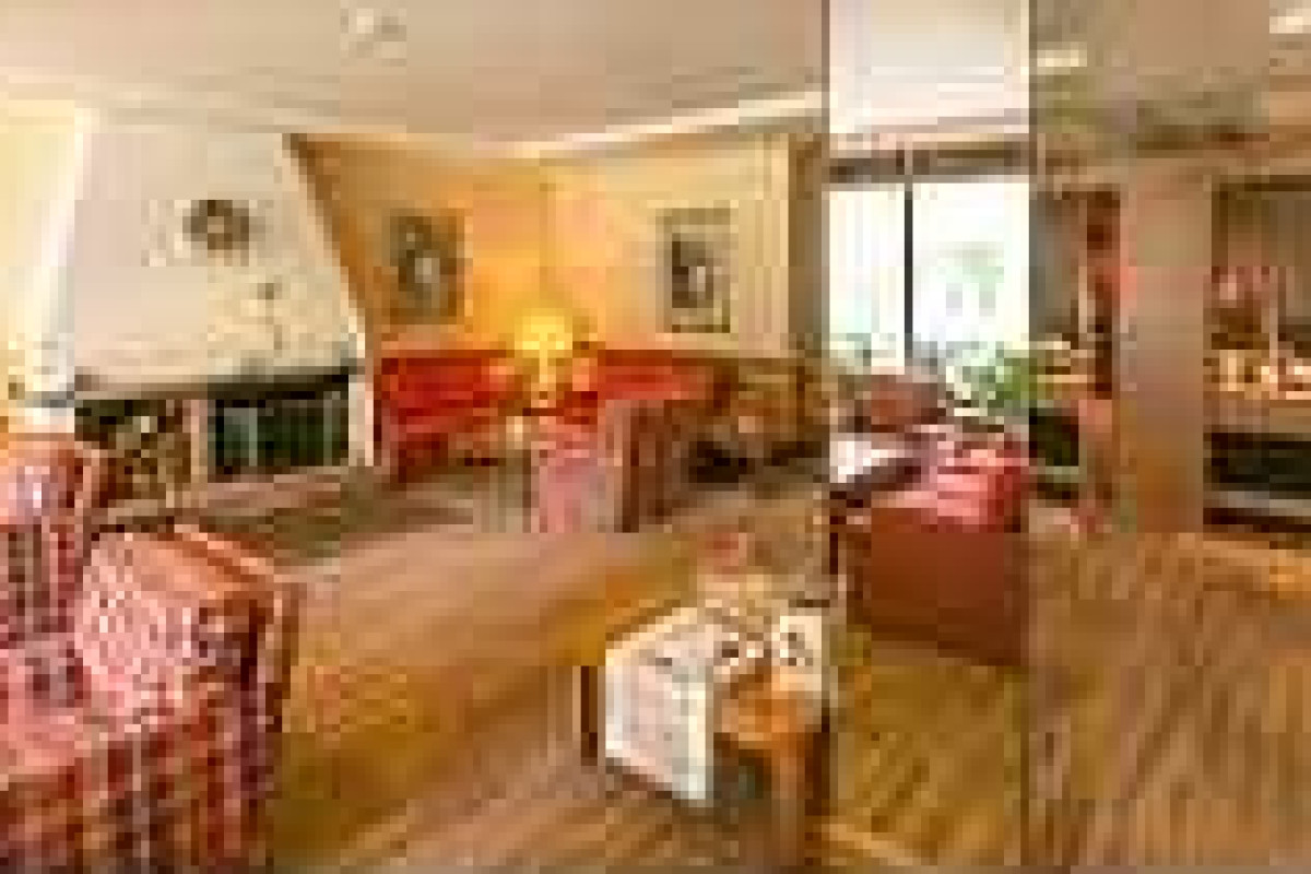 Alpine-City Wellness Hotel Dominik