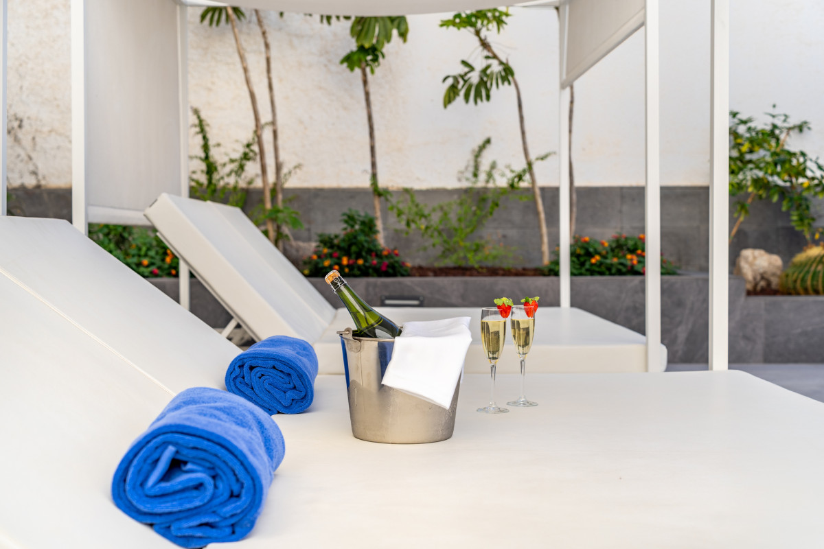 Altair Suites