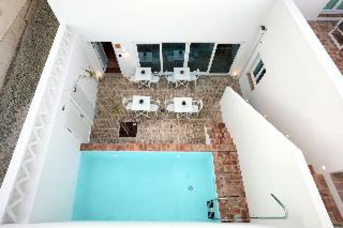 Alte Tradition Guest House
