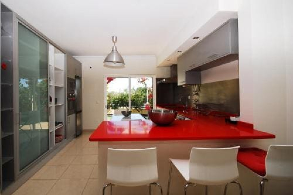 Altura Villa