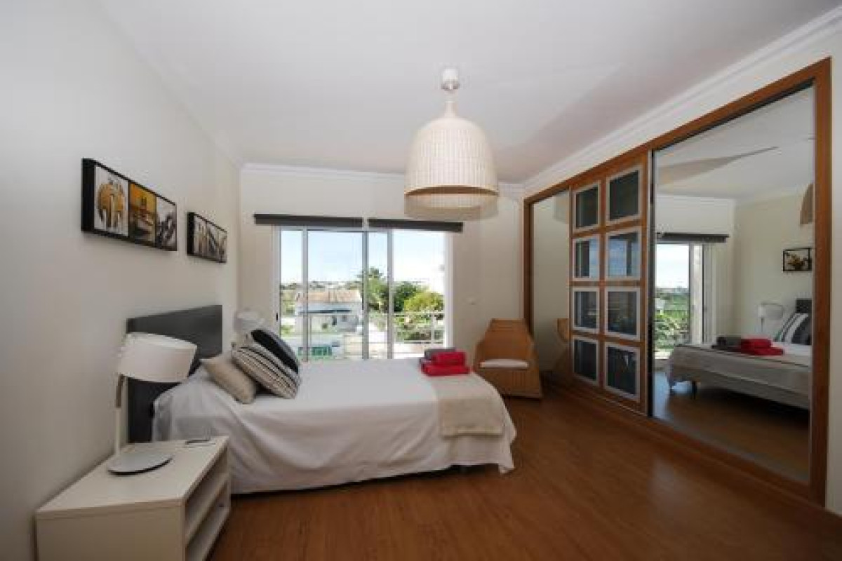 Altura Villa