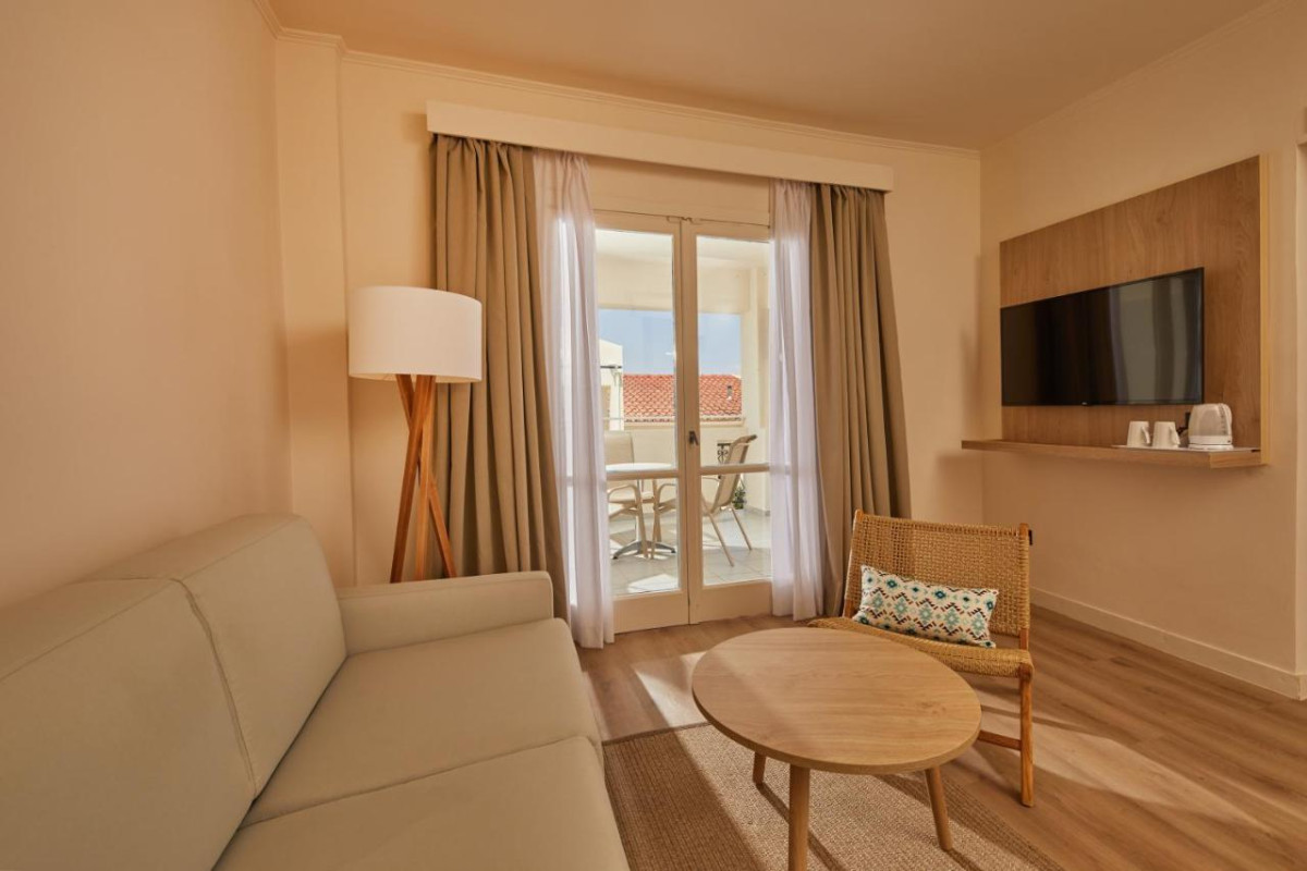 ALUASOUL ZAKYNTHOS (ADULTS ONLY 16+)