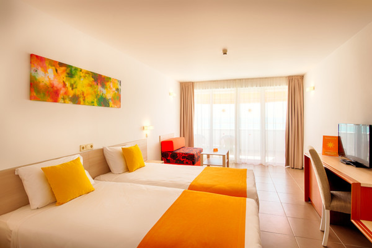 ALUASUN HELIOS BEACH