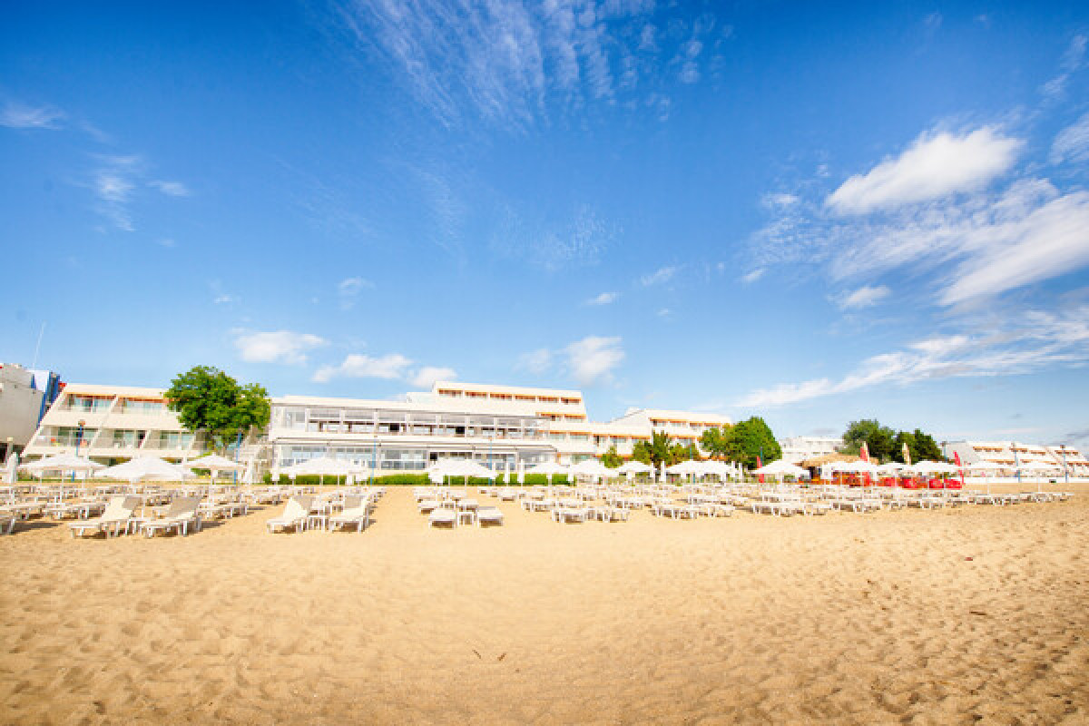 ALUASUN HELIOS BEACH