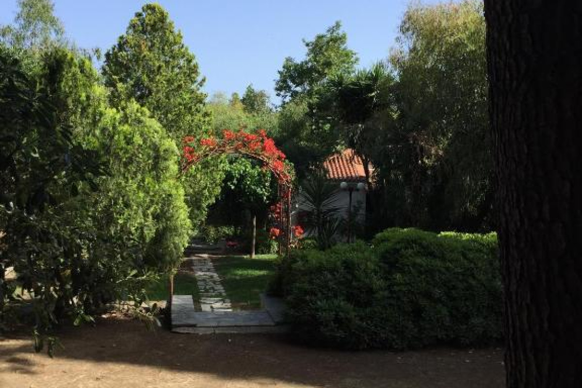 Alykes Park Bungalows & Apts