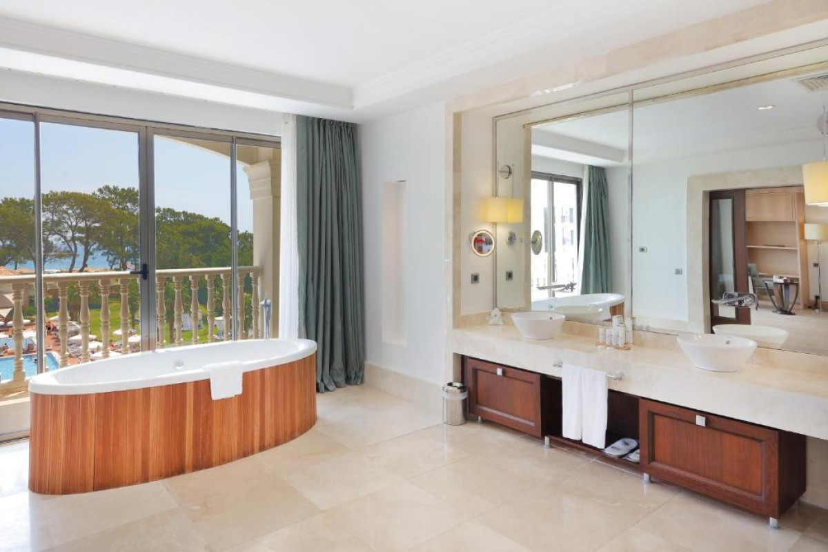 Amara Premier Palace