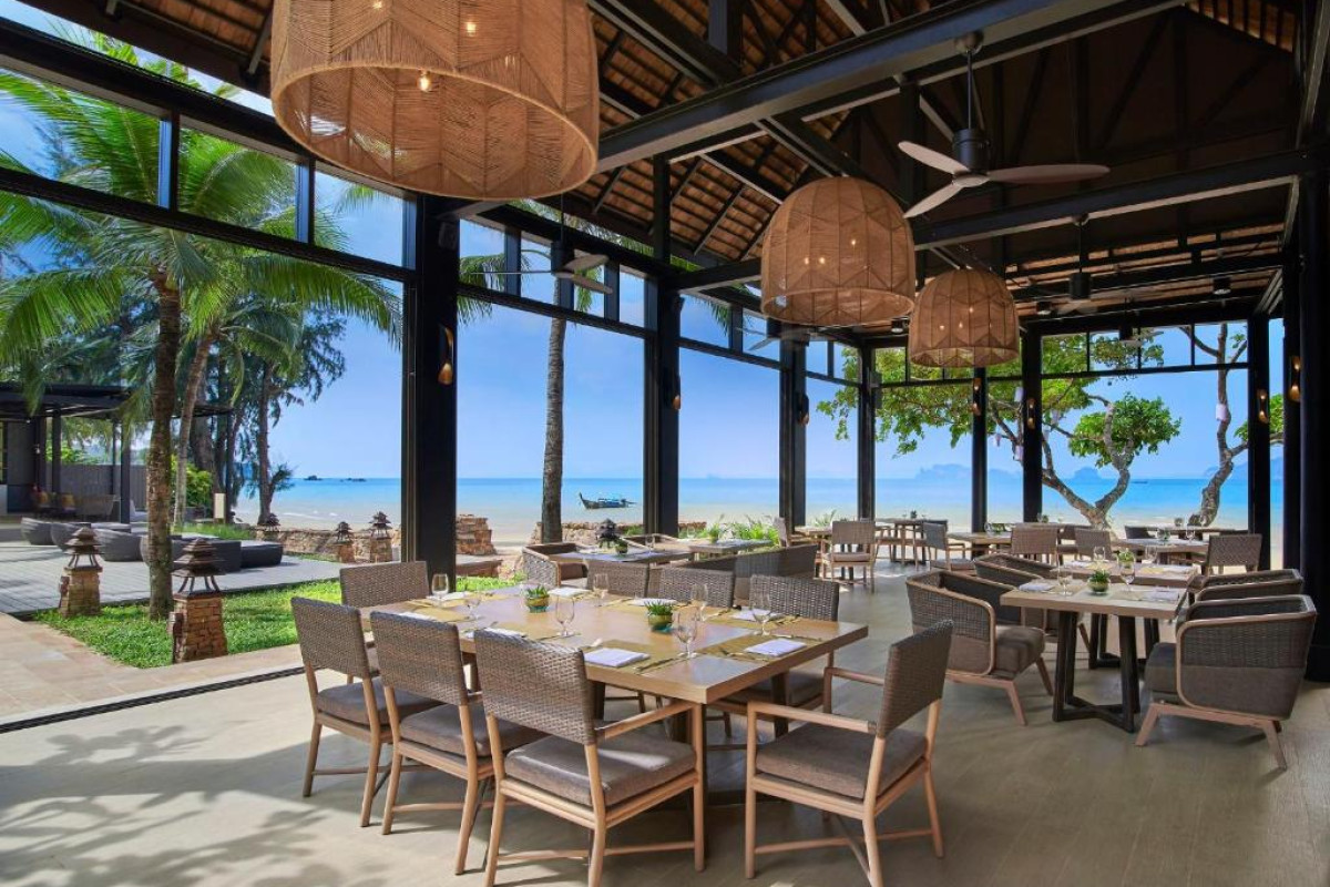 Amari Vogue Resort