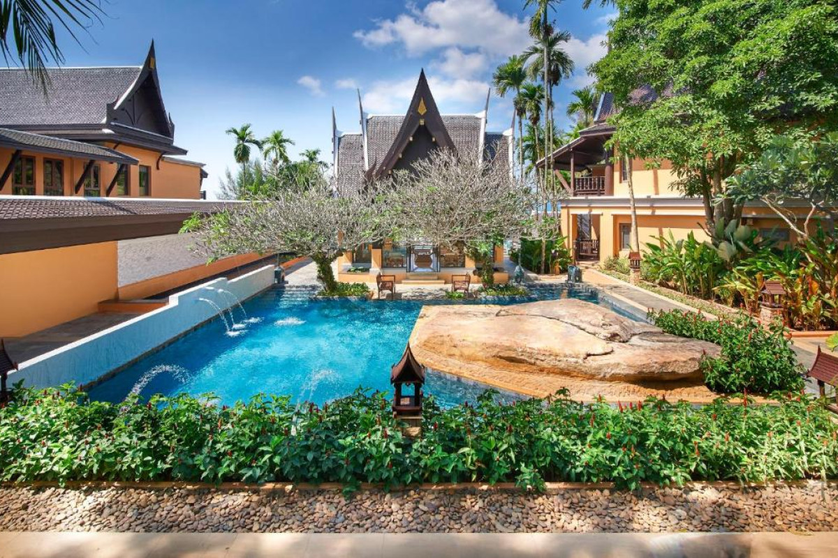 Amari Vogue Resort