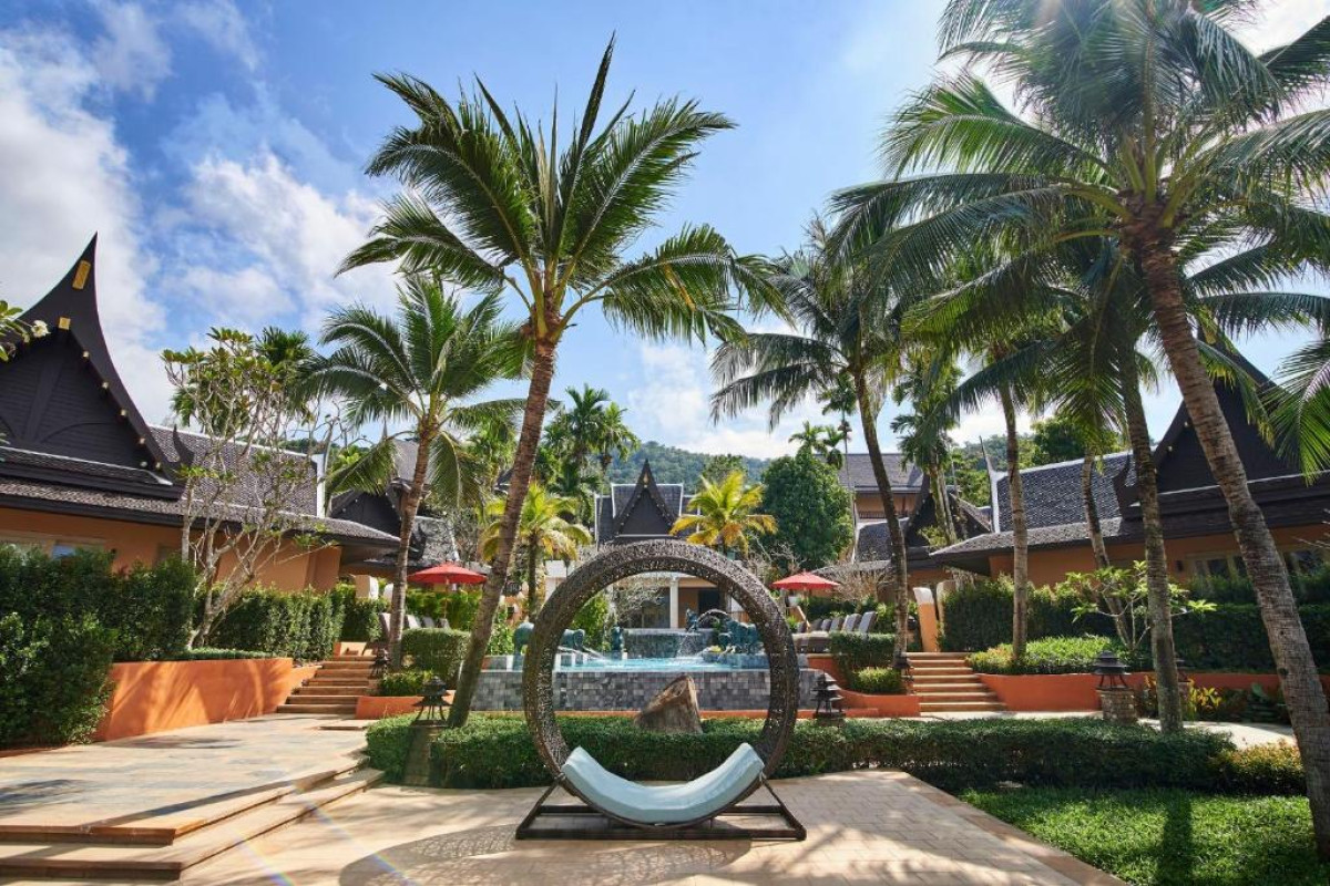 Amari Vogue Resort