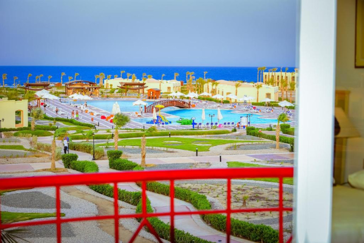 Amarina Queen Resort