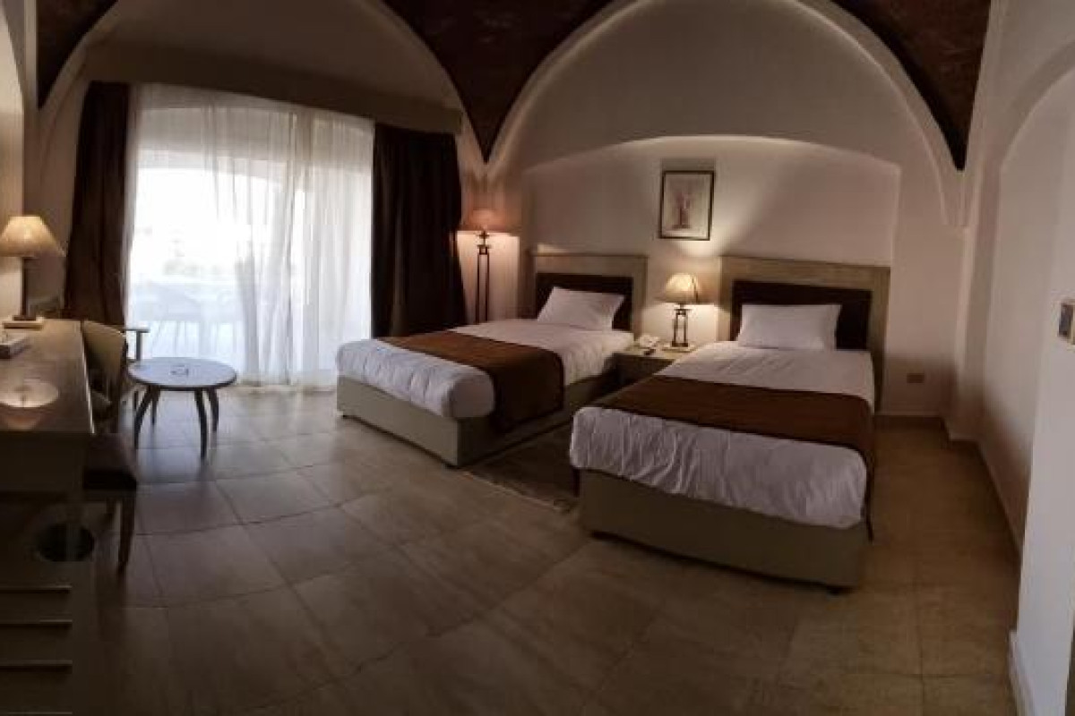 Amarina Queen Resort
