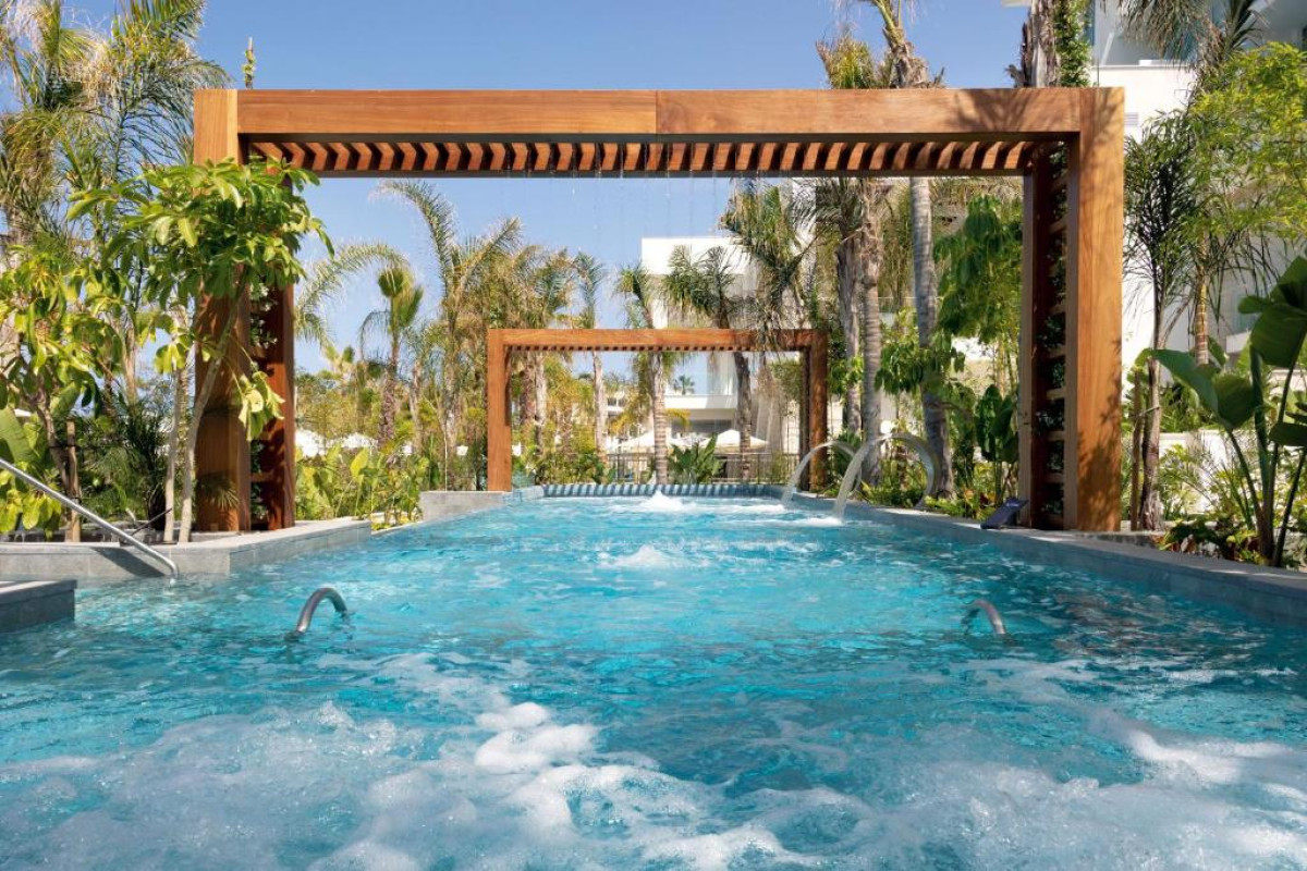 AMAVI HOTEL-Adults Only