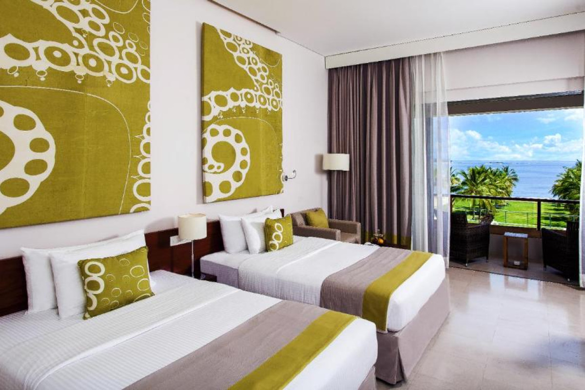 Amaya Beach Passikudah