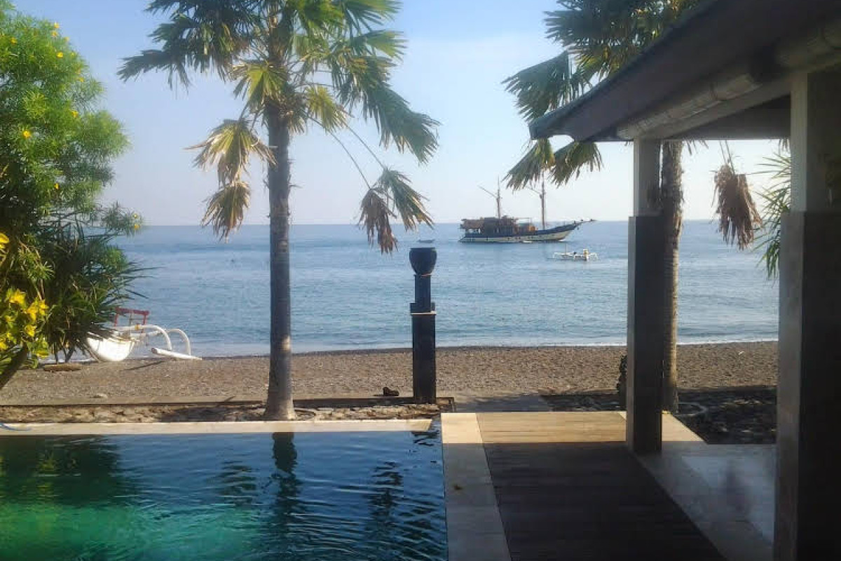Amed Beach Villa