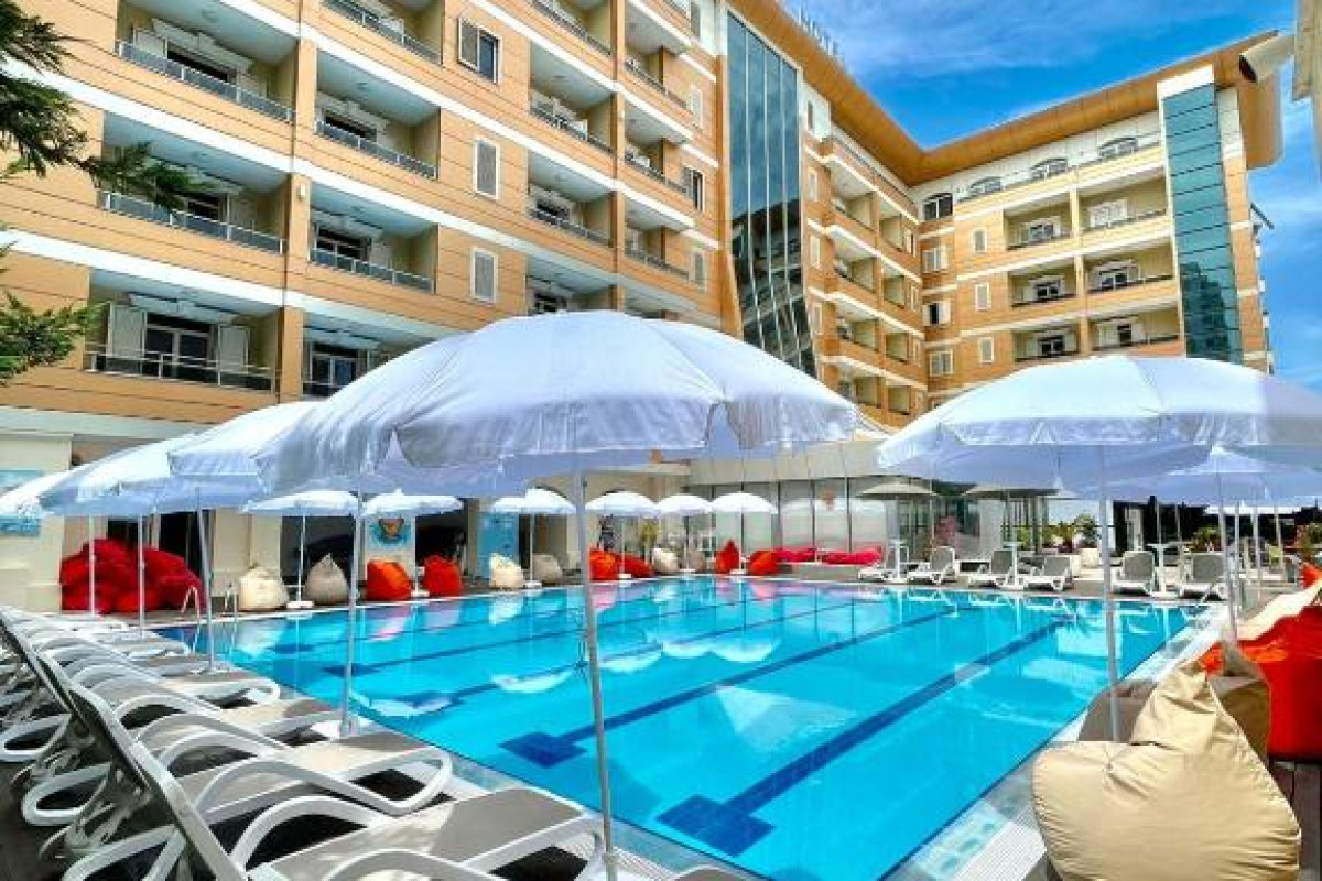 Hotel AMH Durres