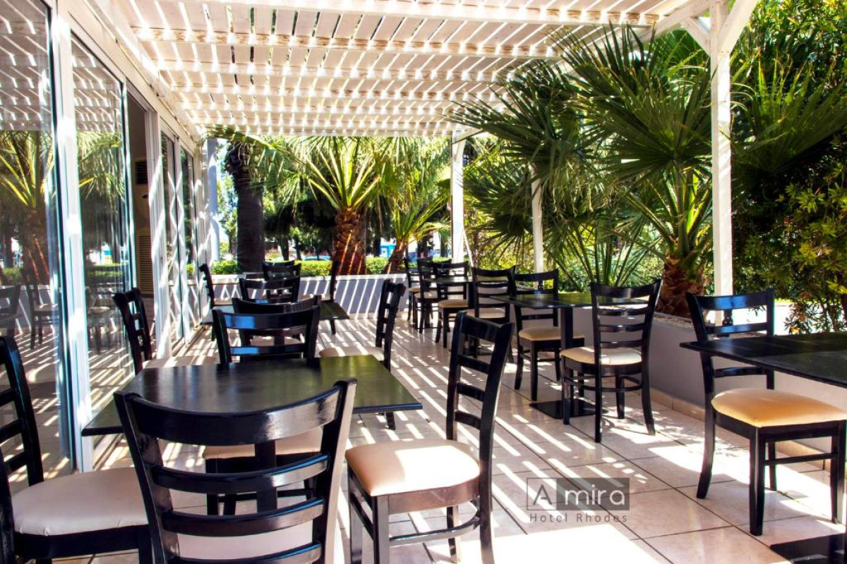 Hotel Amira