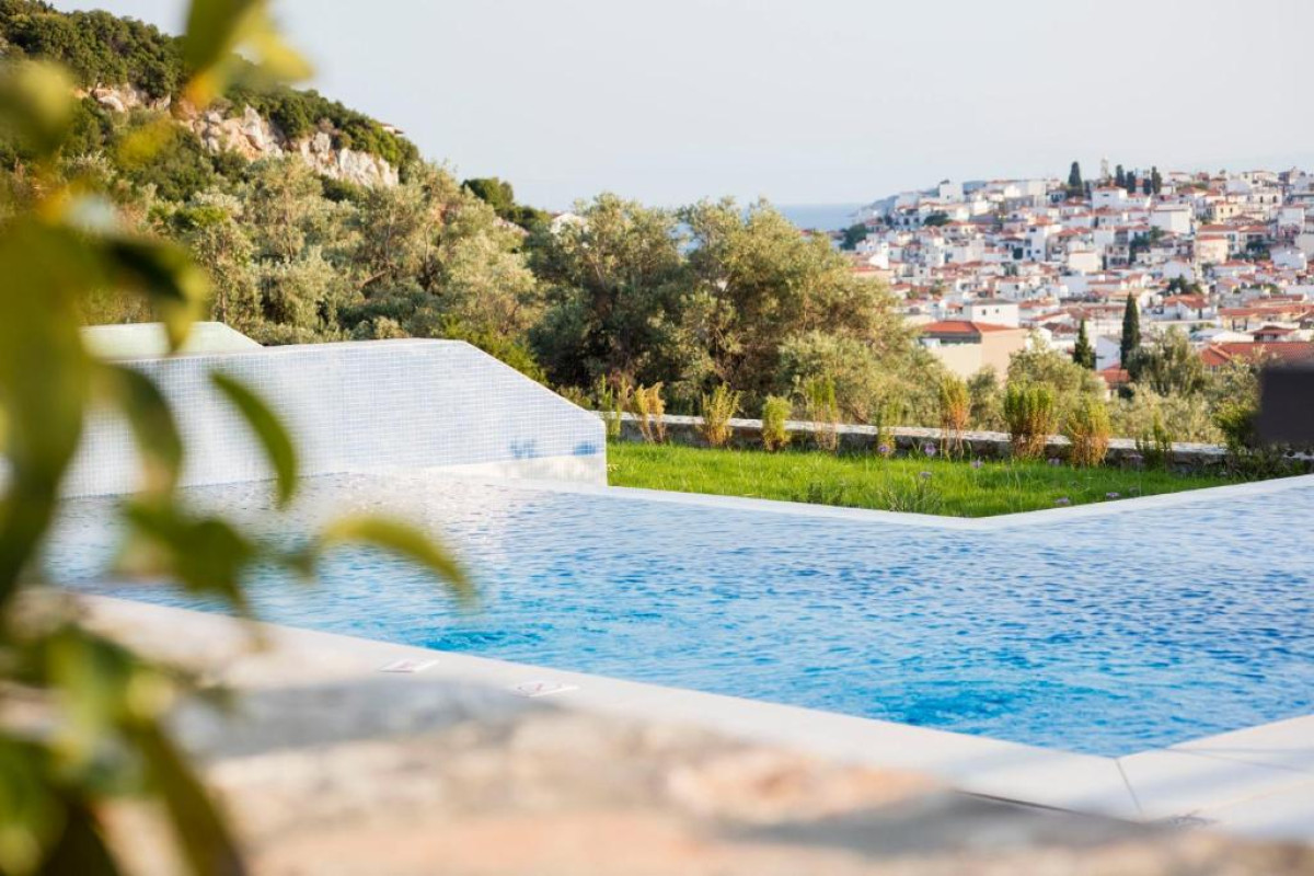 Amira Suites Skiathos