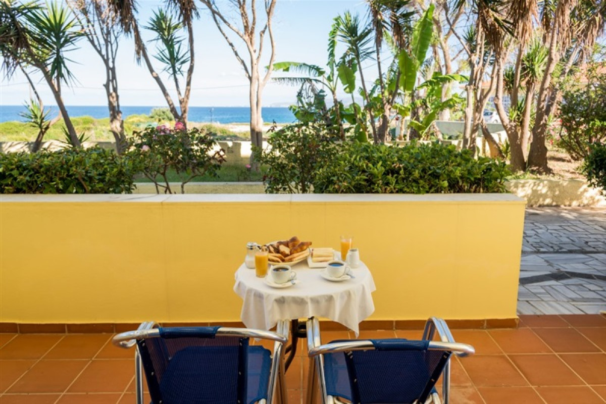 Ammes Hotel & Apartments