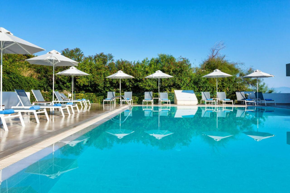 AMMON ZEUS LUXURY BEACH