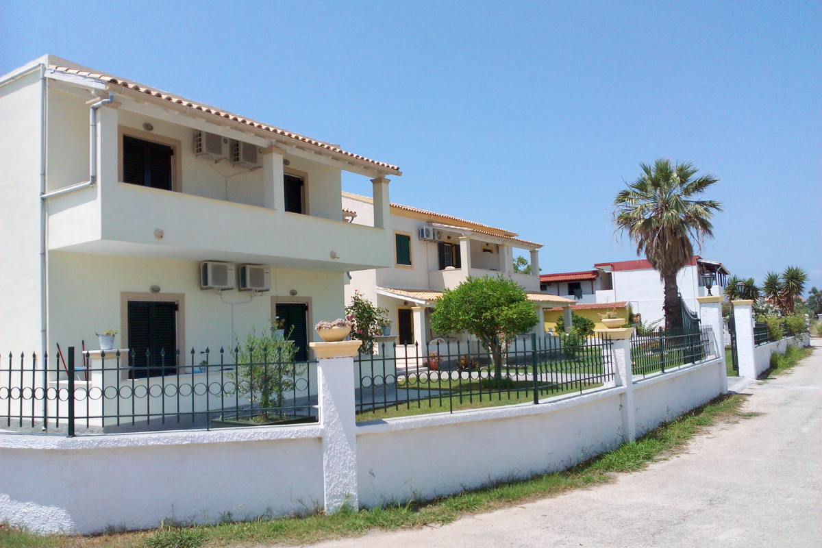Ammos Apartments