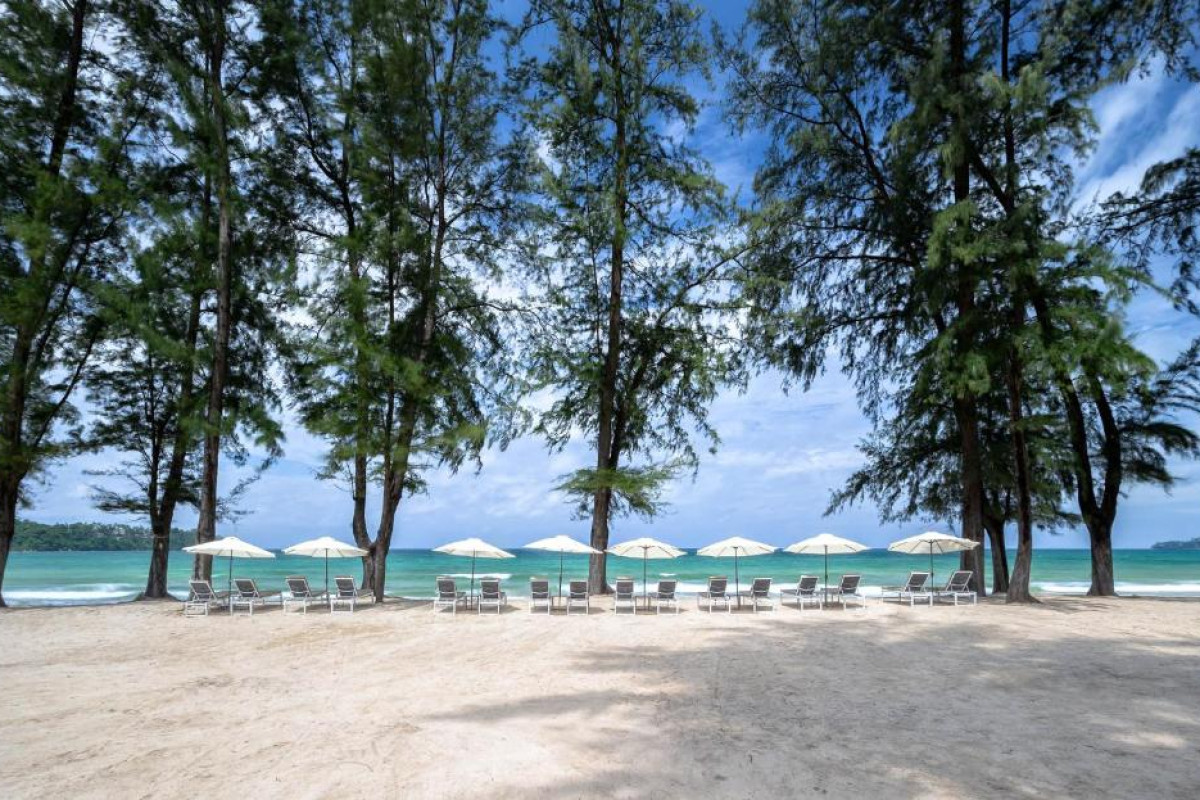 Amora Beach Resort Phuket