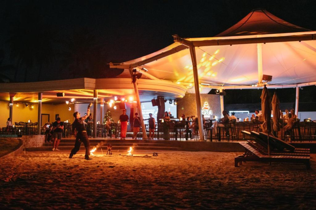 Amora Beach Resort Phuket