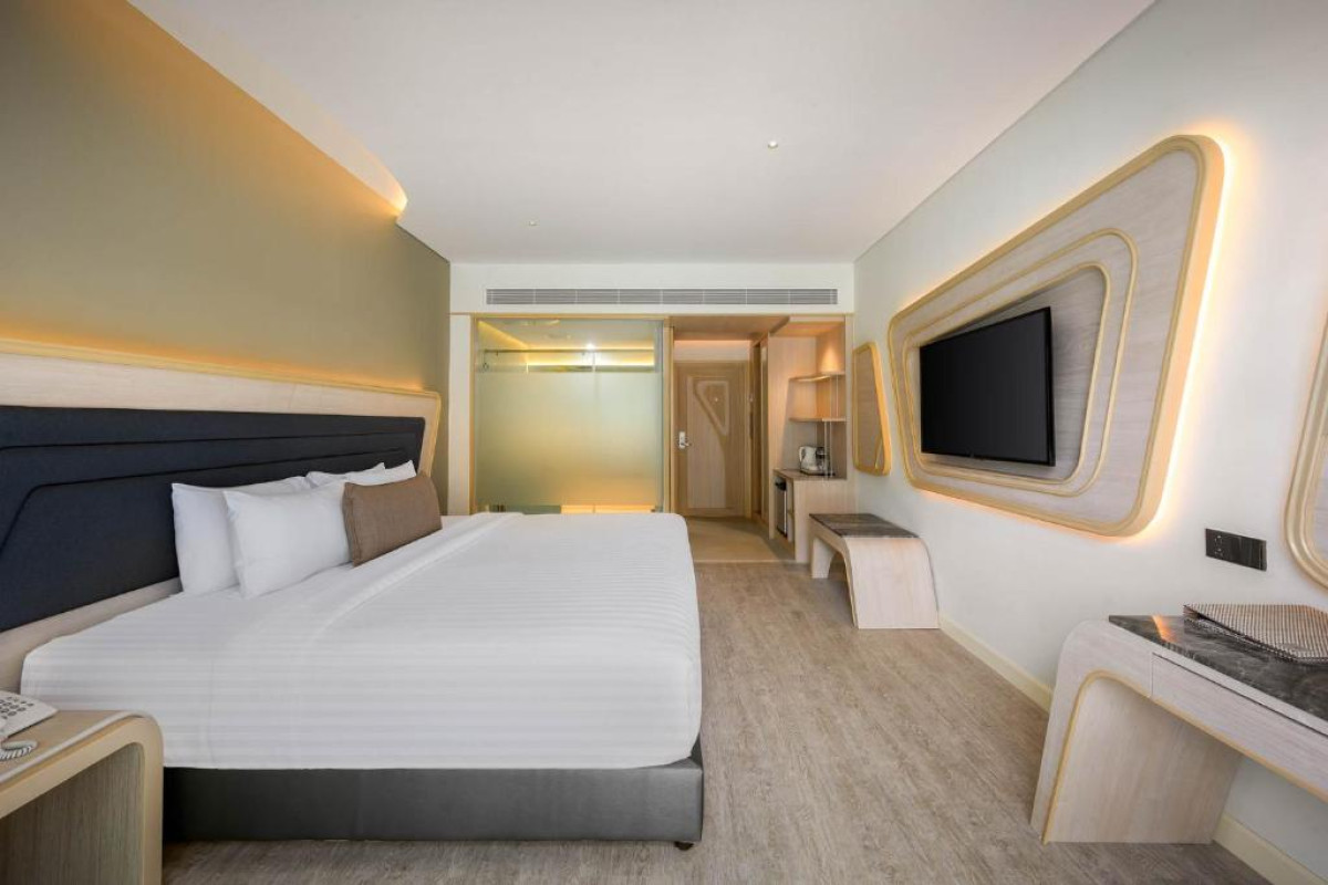 Amora Beach Resort Phuket