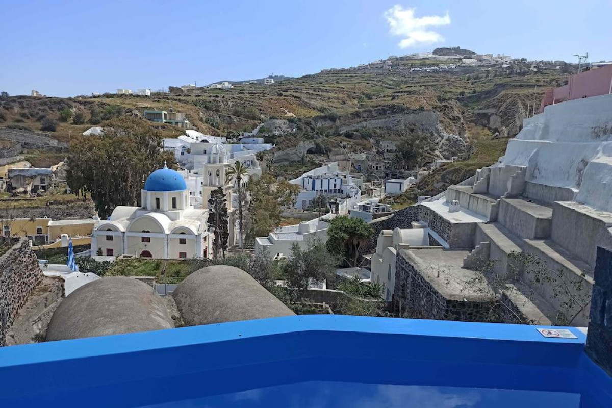 Amphitrite Suites Santorini
