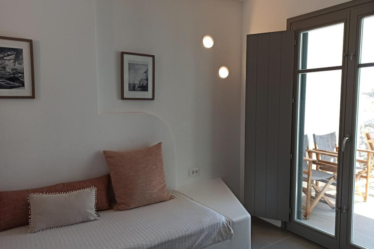 Amphitrite Suites Santorini