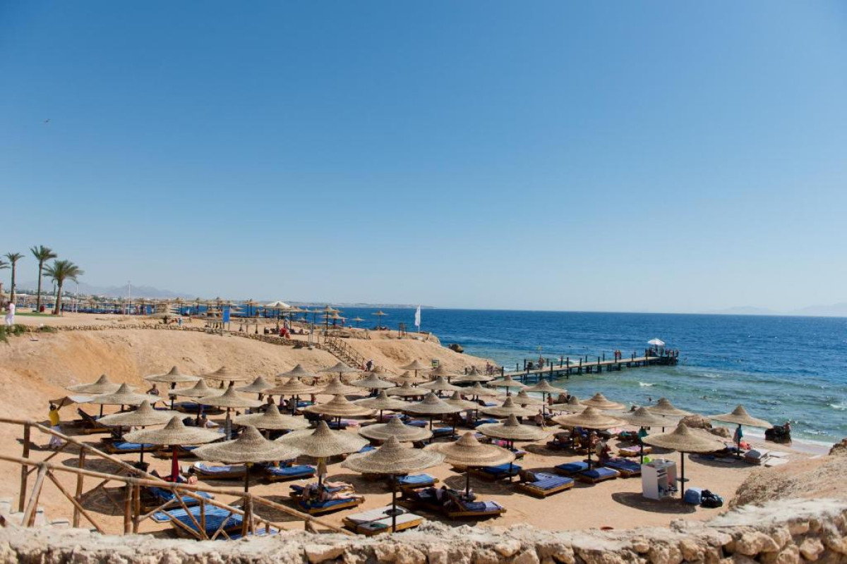 Amphoras Beach Resort