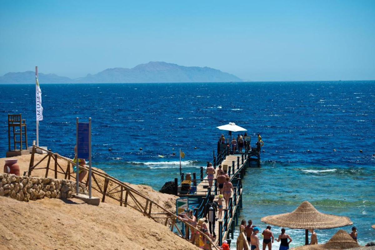 Amphoras Beach Resort