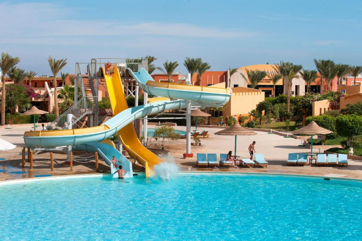 Amwaj Oyoun Resort