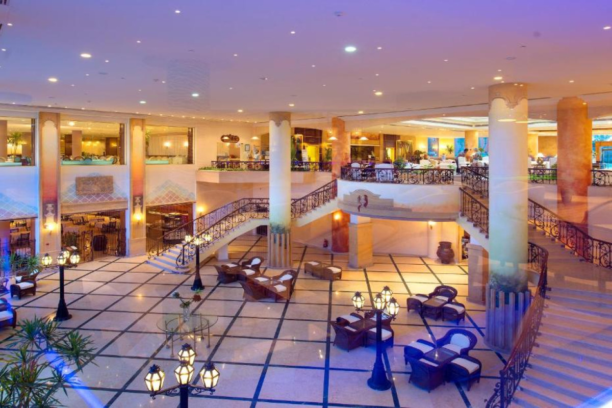 Amwaj Oyoun Resort