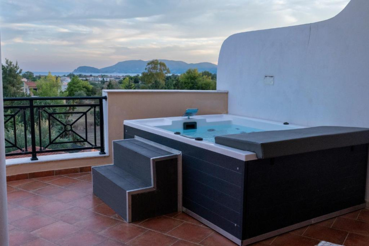 Anagenessis Suites & Spa