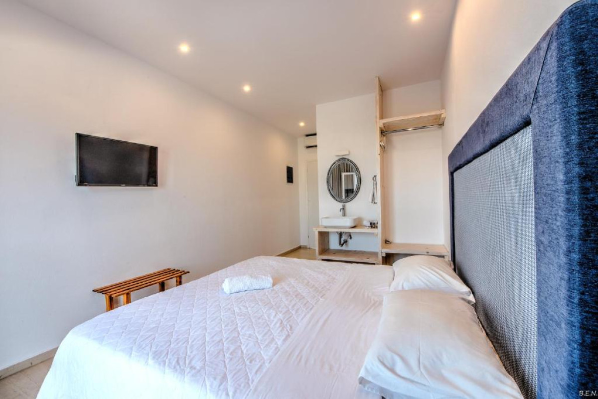 Anamar Santorini Hotel